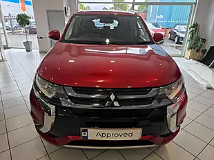 Used 2016 Mitsubishi Outlander GX3h+ Red - Interior and Exterior details 5