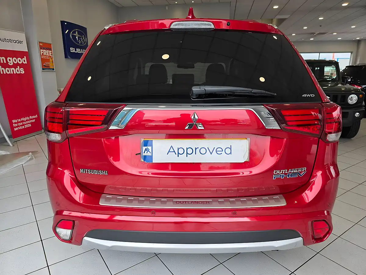 Used 2016 Mitsubishi Outlander GX3h+ Red - Interior and Exterior details 7