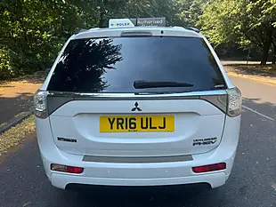 Used 2016 Mitsubishi Outlander GX3h White - Interior and Exterior details 10