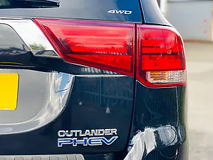Used 2016 Mitsubishi Outlander GX4hs Black - Interior and Exterior details 11
