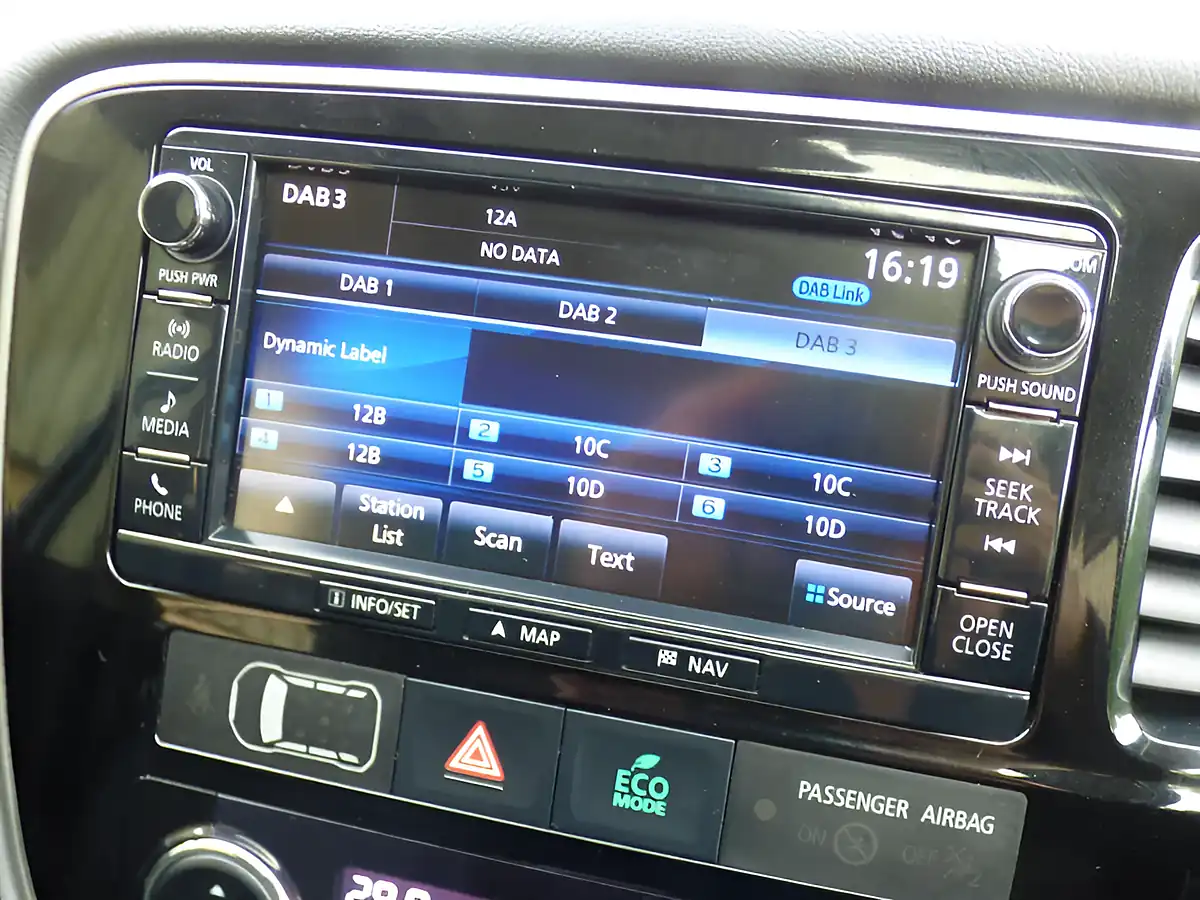 Used 2016 Mitsubishi Outlander GX4hs Black - Interior and Exterior details 12
