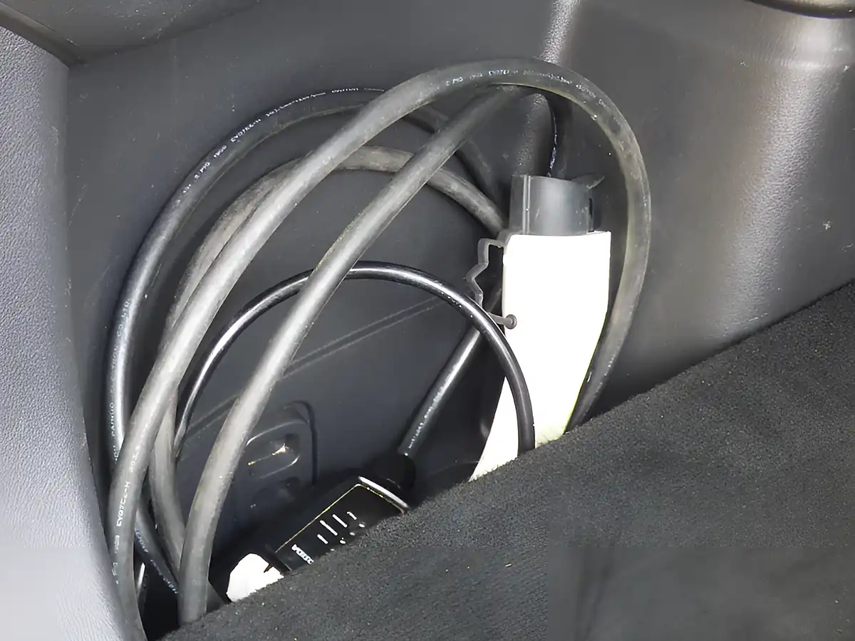 Used 2016 Mitsubishi Outlander GX4hs Black - Interior and Exterior details 17