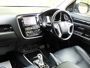 Used 2016 Mitsubishi Outlander GX4hs Black - Interior and Exterior details 3