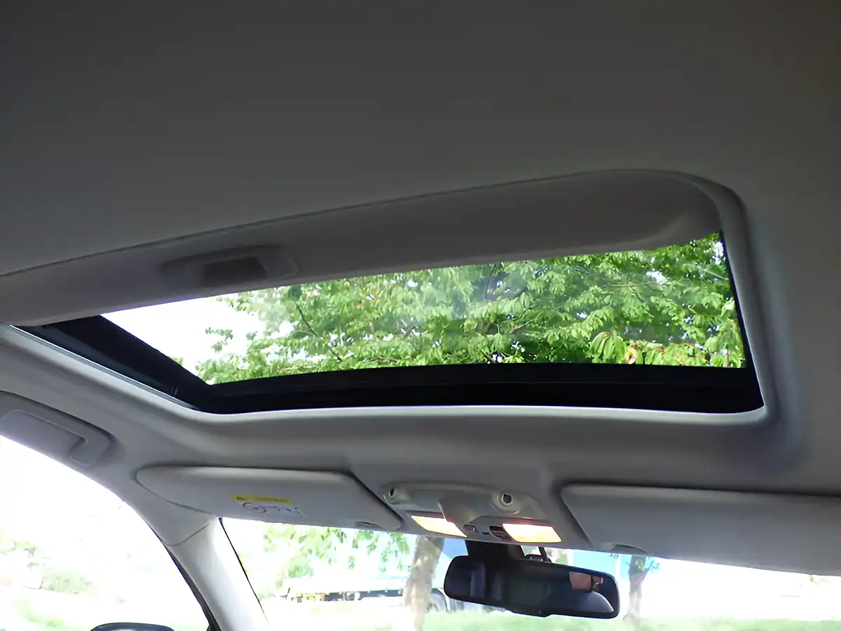Used 2016 Mitsubishi Outlander GX4hs Black - Interior and Exterior details 9
