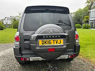 Used 2016 Mitsubishi Shogun Barbarian Grey - Interior and Exterior details 3