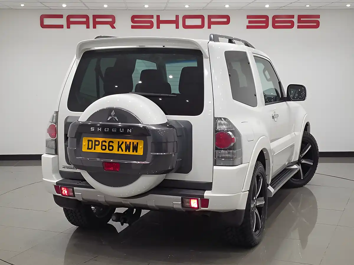 Used 2016 Mitsubishi Shogun Barbarian White - Interior and Exterior details 12