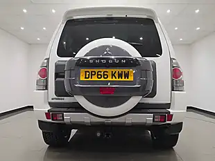 Used 2016 Mitsubishi Shogun Barbarian White - Interior and Exterior details 7