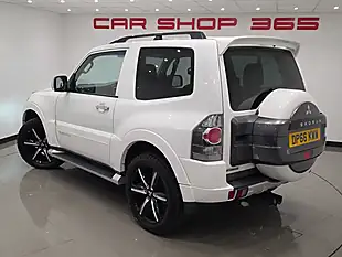 Used 2016 Mitsubishi Shogun Barbarian White - Interior and Exterior details 8