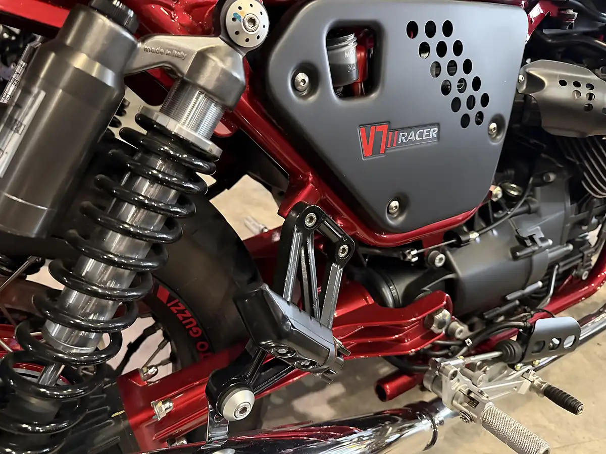 Used 2016 Moto Guzzi V7 744 Racer Silver - Interior and Exterior details 10