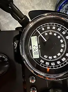 Used 2016 Moto Guzzi V7 744 Racer Silver - Interior and Exterior details 14