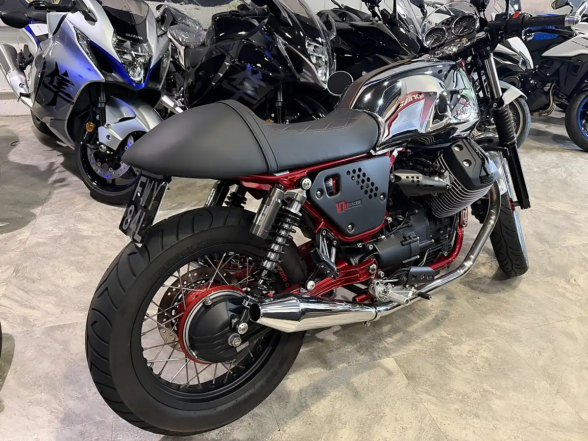 Used 2016 Moto Guzzi V7 744 Racer Silver - Interior and Exterior details 3
