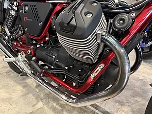 Used 2016 Moto Guzzi V7 744 Racer Silver - Interior and Exterior details 8