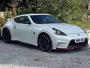 Used 2016 Nissan 370 Z Nismo White - Interior and Exterior details 3
