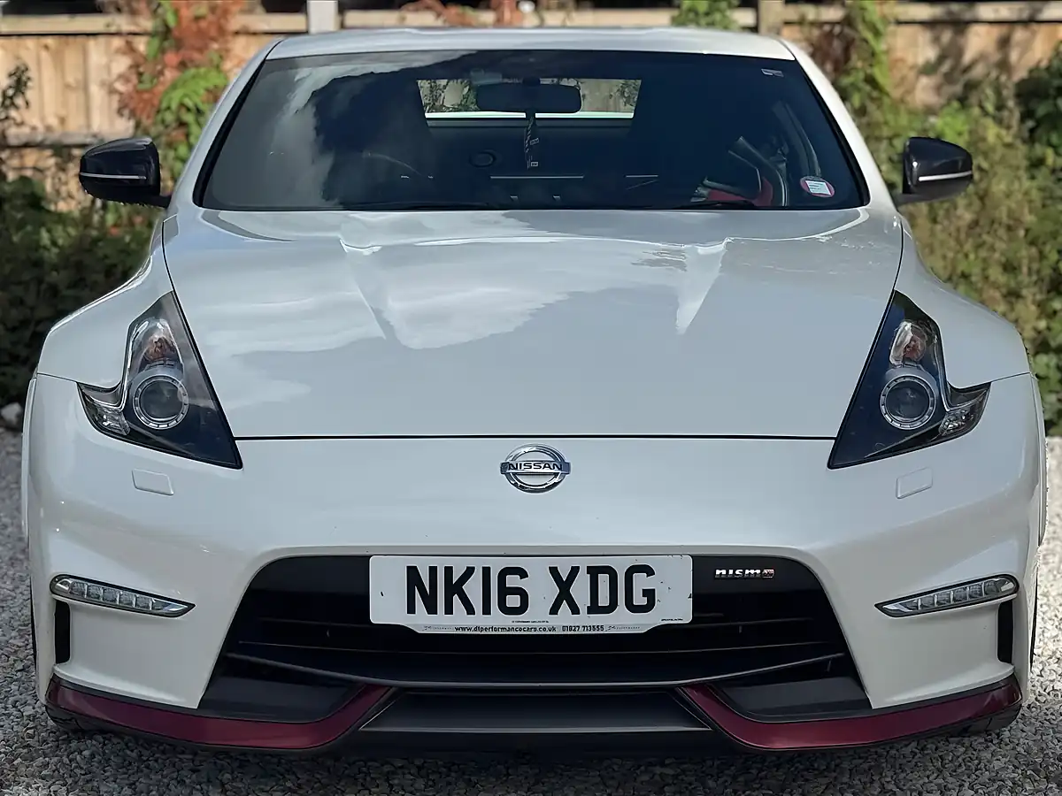 Used 2016 Nissan 370 Z Nismo White - Interior and Exterior details 5