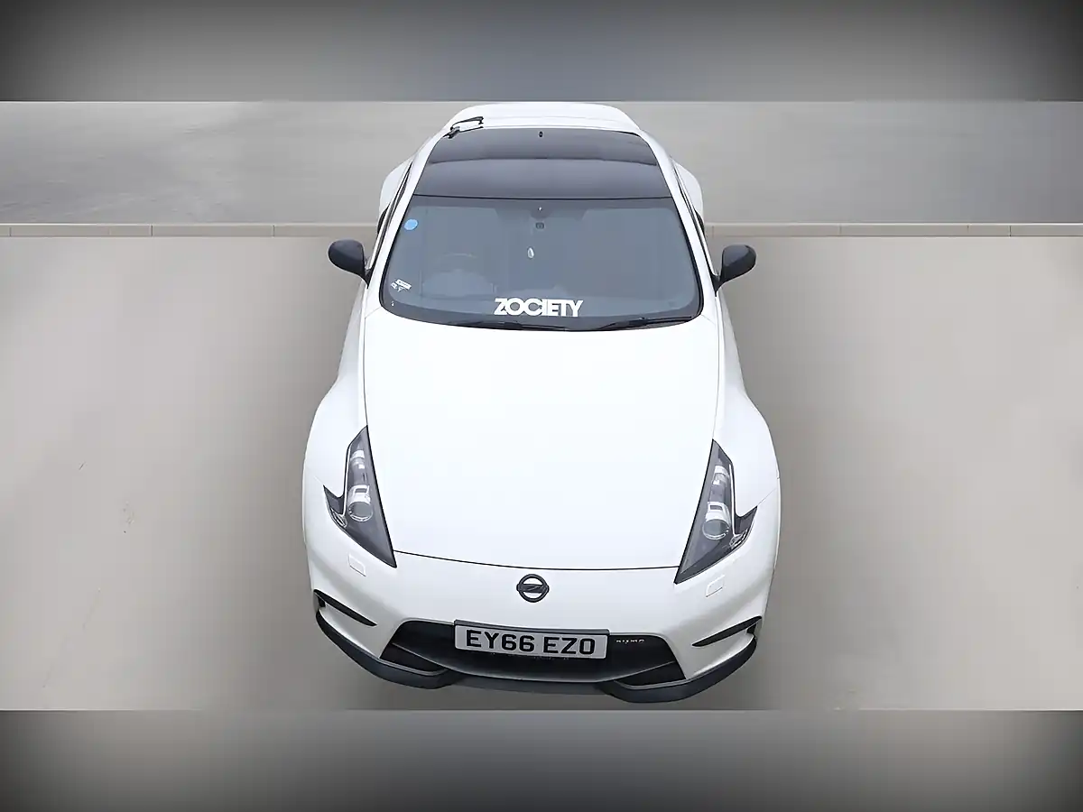 Used 2016 Nissan 370Z Nismo White - Interior and Exterior details 2