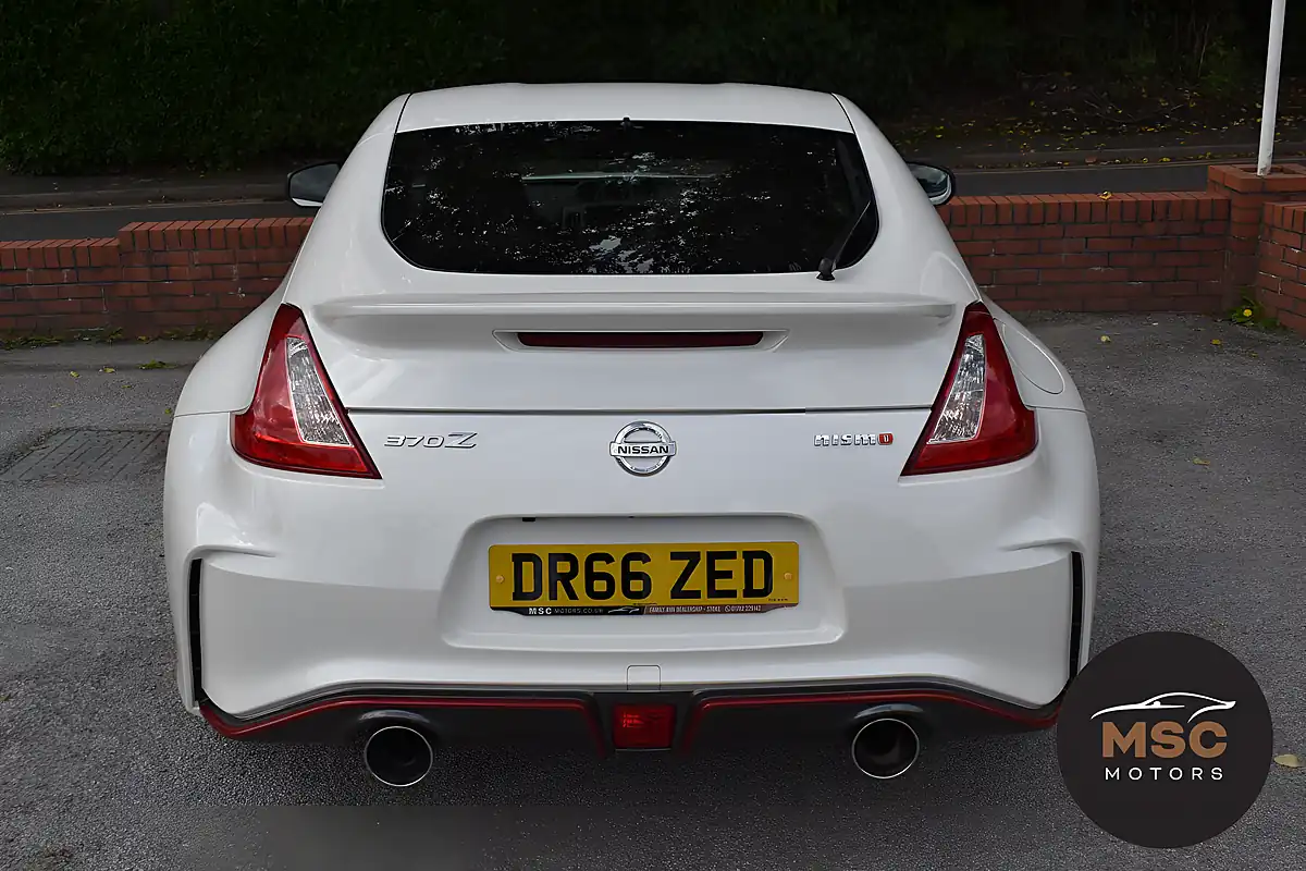 Used 2016 Nissan 370Z Nismo White - Interior and Exterior details 10