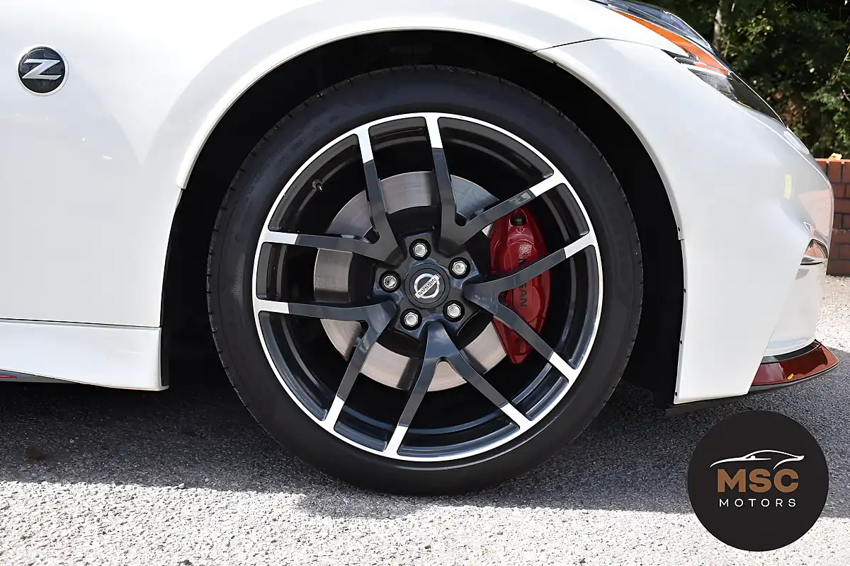 Used 2016 Nissan 370Z Nismo White - Interior and Exterior details 14
