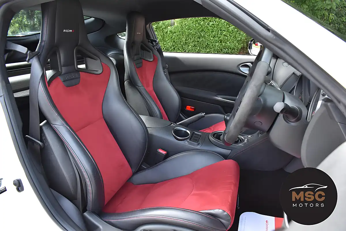 Used 2016 Nissan 370Z Nismo White - Interior and Exterior details 15