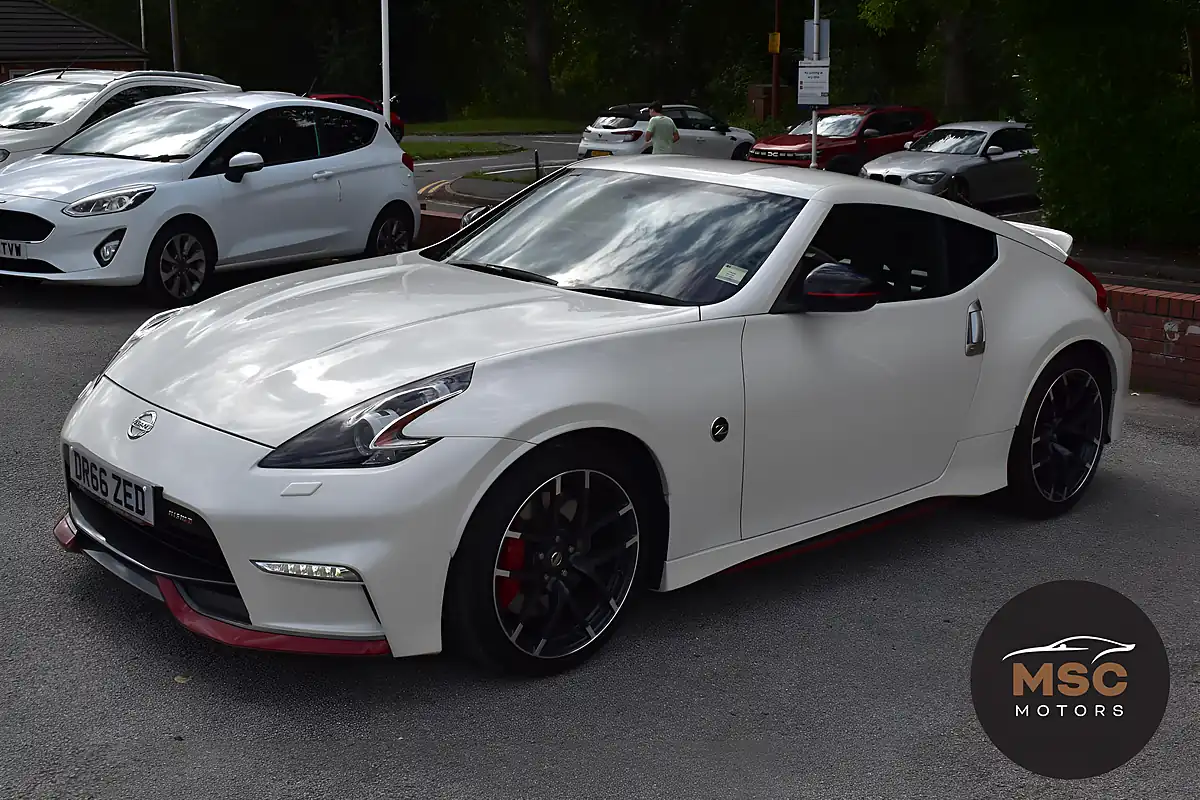 Used 2016 Nissan 370Z Nismo White - Interior and Exterior details 4