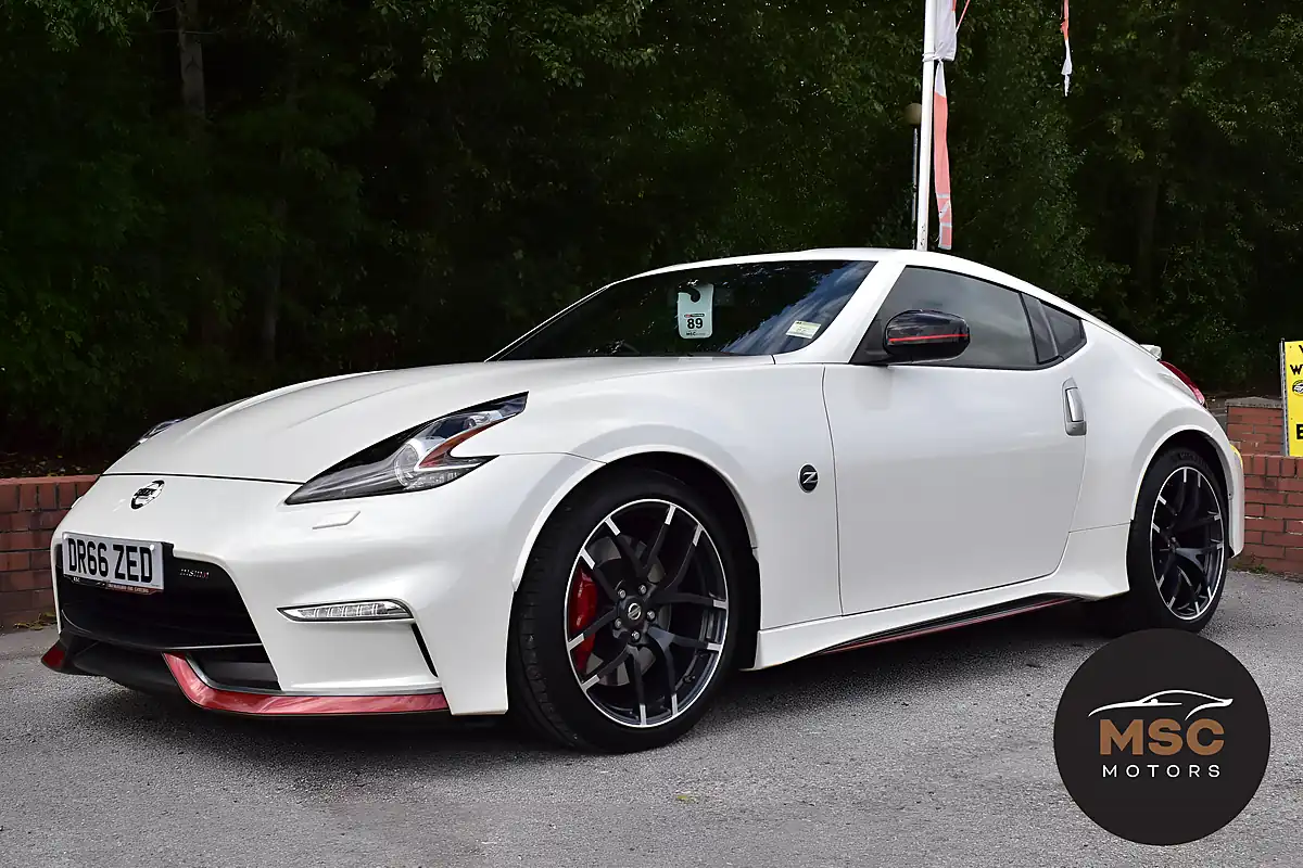 Used 2016 Nissan 370Z Nismo White - Interior and Exterior details 7