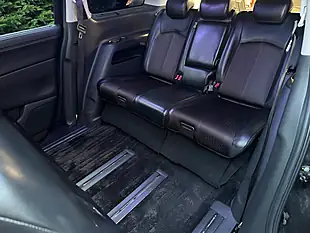 Used 2016 Nissan Elgrand Highway Star S Grey - Interior and Exterior details 12