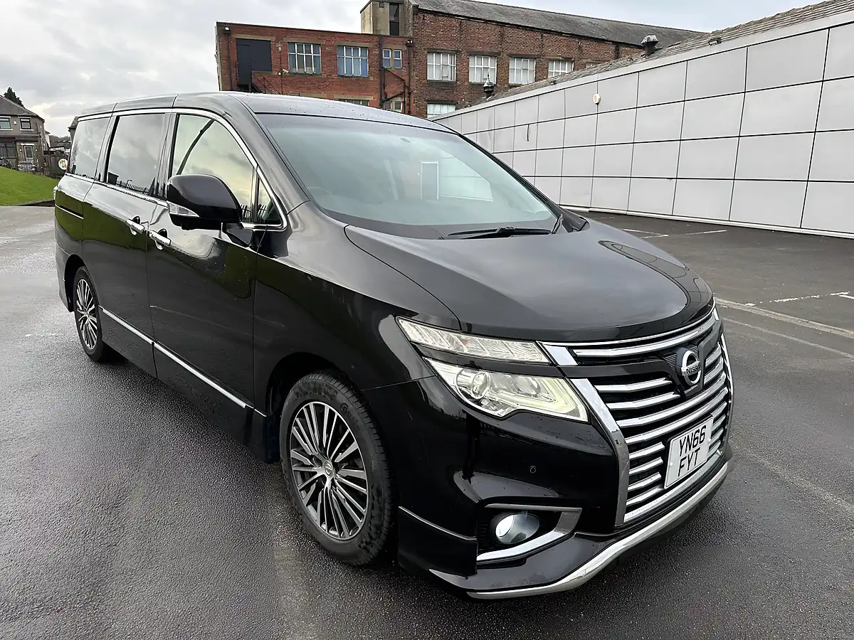 Used 2016 Nissan Elgrand Highway Star S Grey - Interior and Exterior details 3