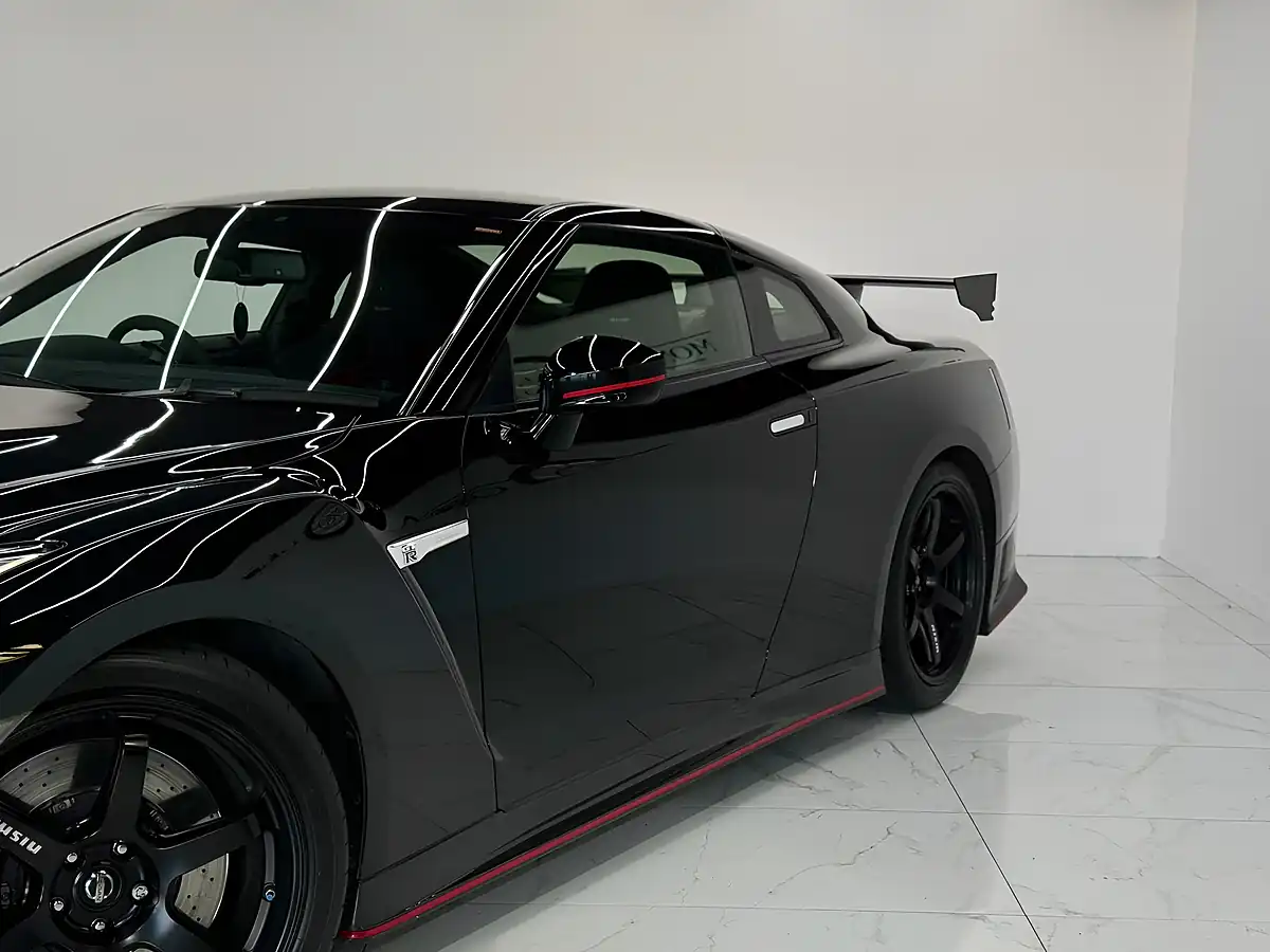 Used 2016 Nissan GT-R Nismo Black - Interior and Exterior details 16