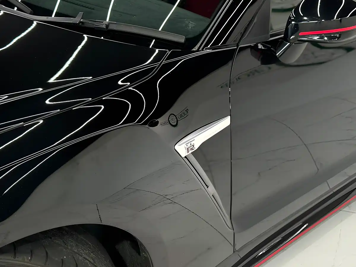 Used 2016 Nissan GT-R Nismo Black - Interior and Exterior details 17