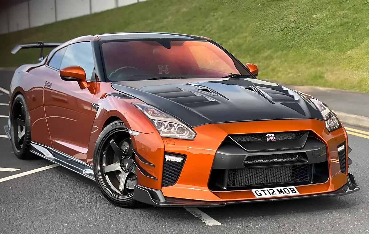 Used 2016 Nissan GT-R Prestige Katsura Metallic Orange - Interior and Exterior details 10