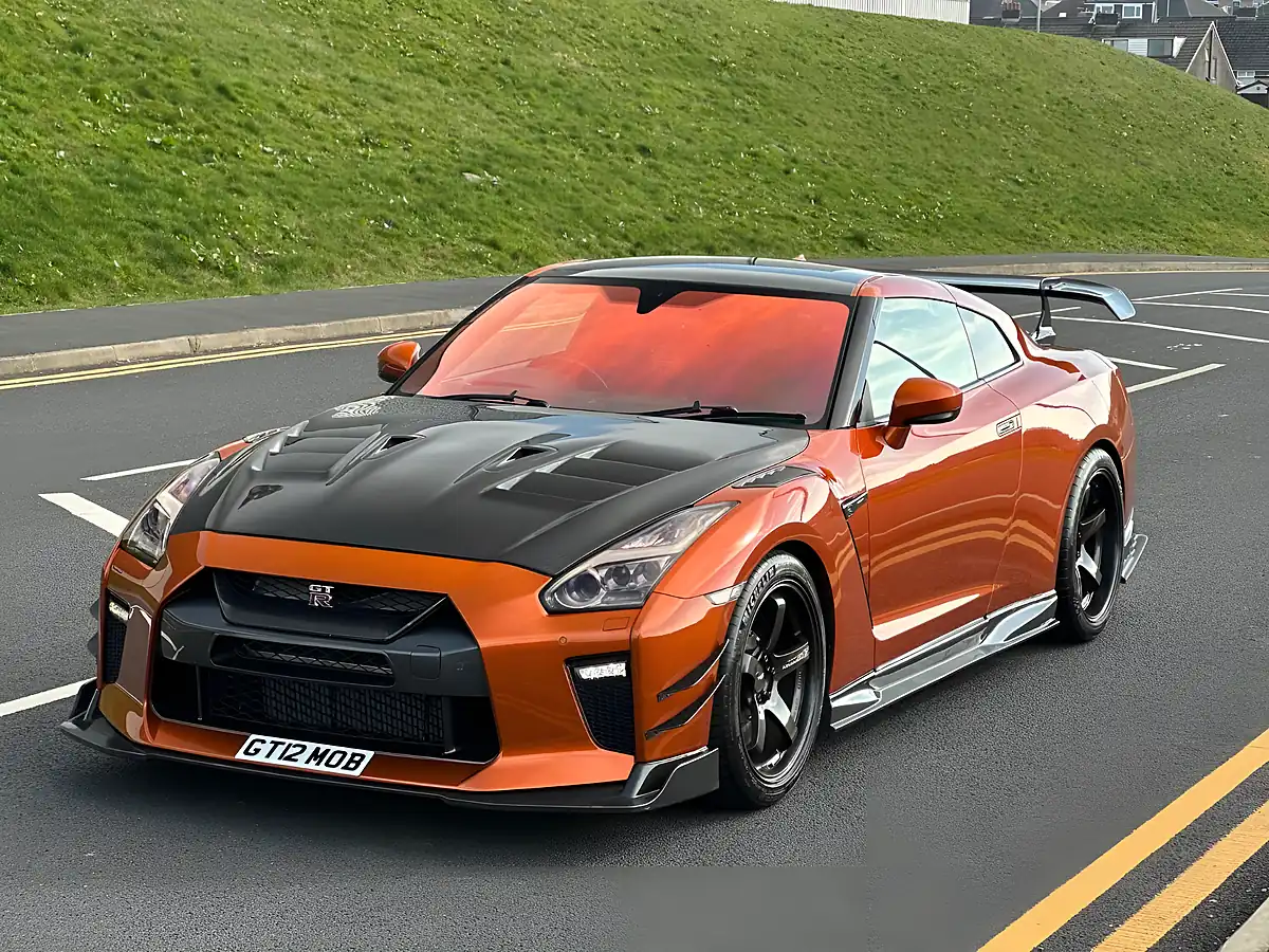 Used 2016 Nissan GT-R Prestige Katsura Metallic Orange - Interior and Exterior details 17