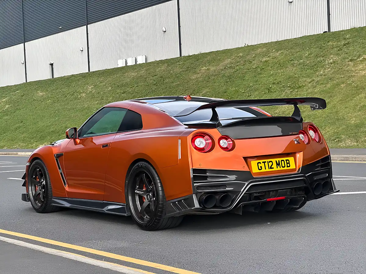 Used 2016 Nissan GT-R Prestige Katsura Metallic Orange - Interior and Exterior details 6