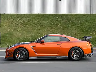 Used 2016 Nissan GT-R Prestige Katsura Metallic Orange - Interior and Exterior details 8
