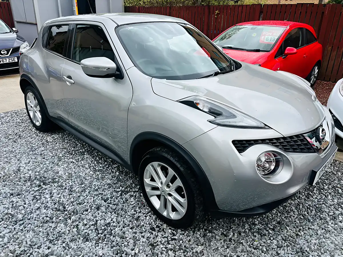 Used 2016 Nissan Juke Acenta Silver - Interior and Exterior details 10