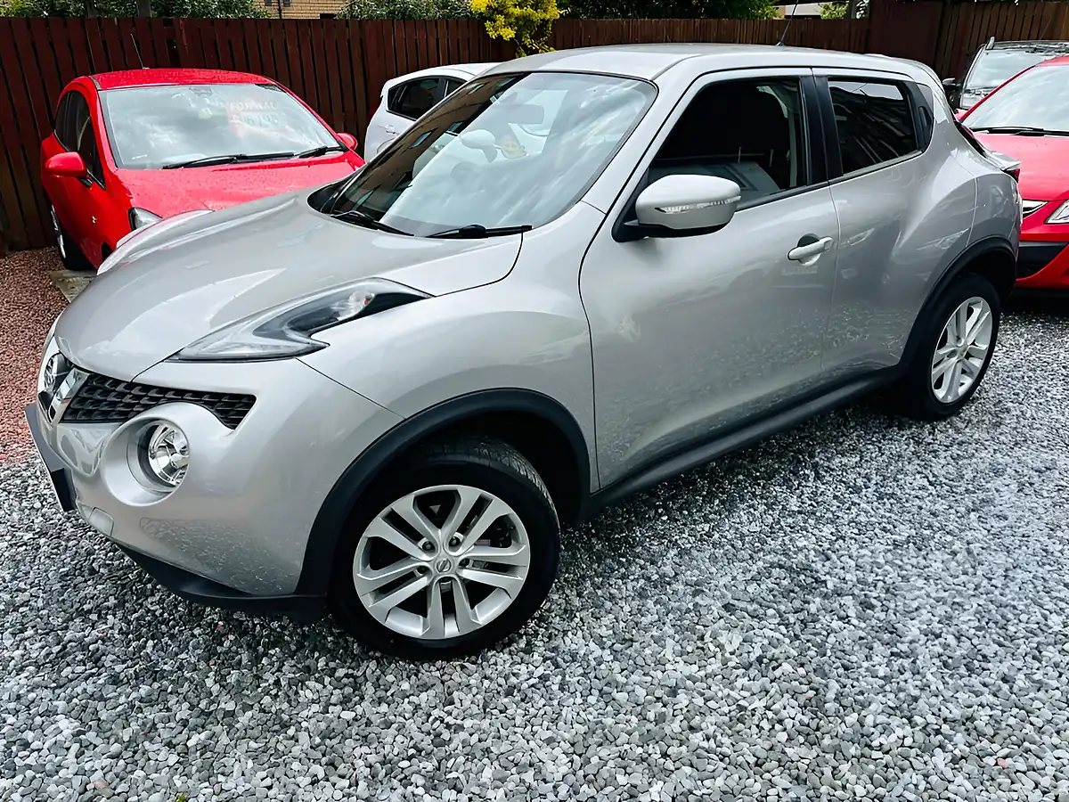Used 2016 Nissan Juke Acenta Silver - Interior and Exterior details 6