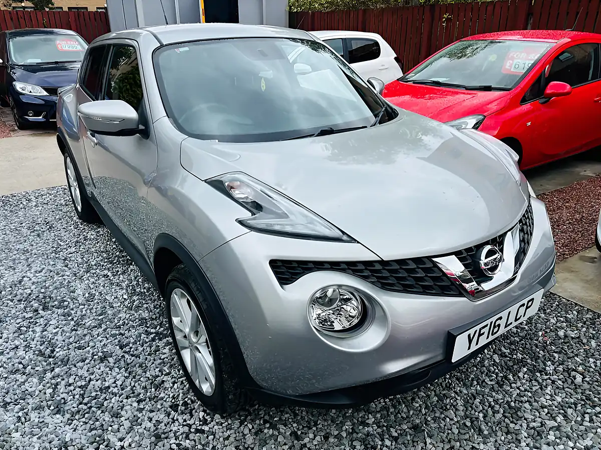 Used 2016 Nissan Juke Acenta Silver - Interior and Exterior details 9