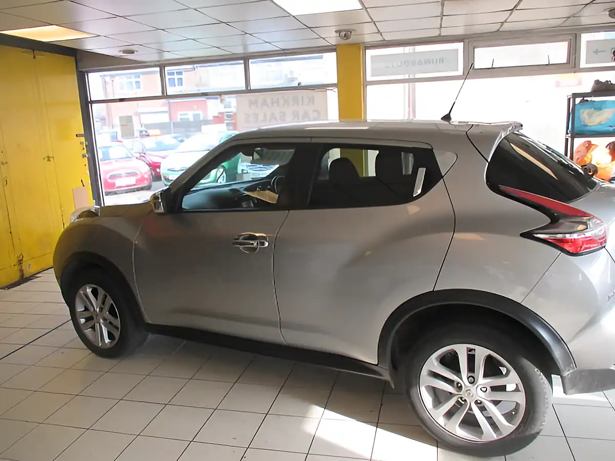Used 2016 Nissan Juke N-Connect Silver - Interior and Exterior details 5