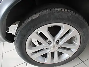 Used 2016 Nissan Juke N-Connect Silver - Interior and Exterior details 6