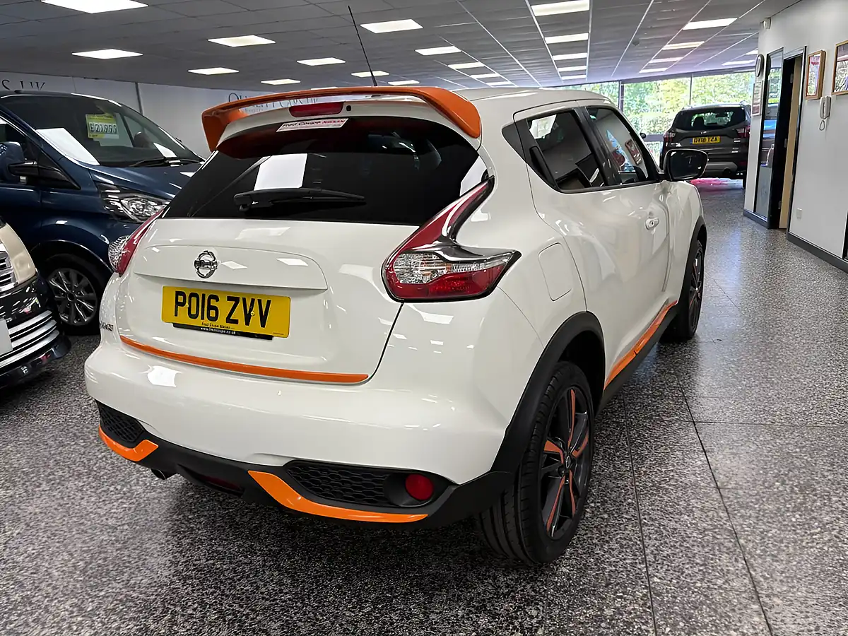 Used 2016 Nissan Juke N-Connecta Arctic White - Interior and Exterior details 10