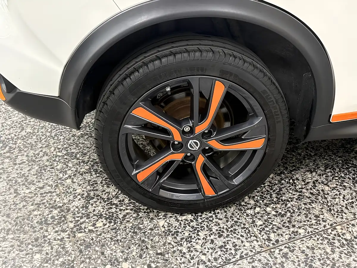 Used 2016 Nissan Juke N-Connecta Arctic White - Interior and Exterior details 13
