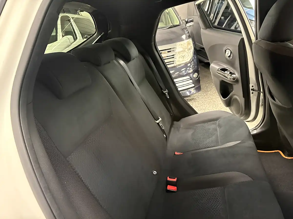 Used 2016 Nissan Juke N-Connecta Arctic White - Interior and Exterior details 19