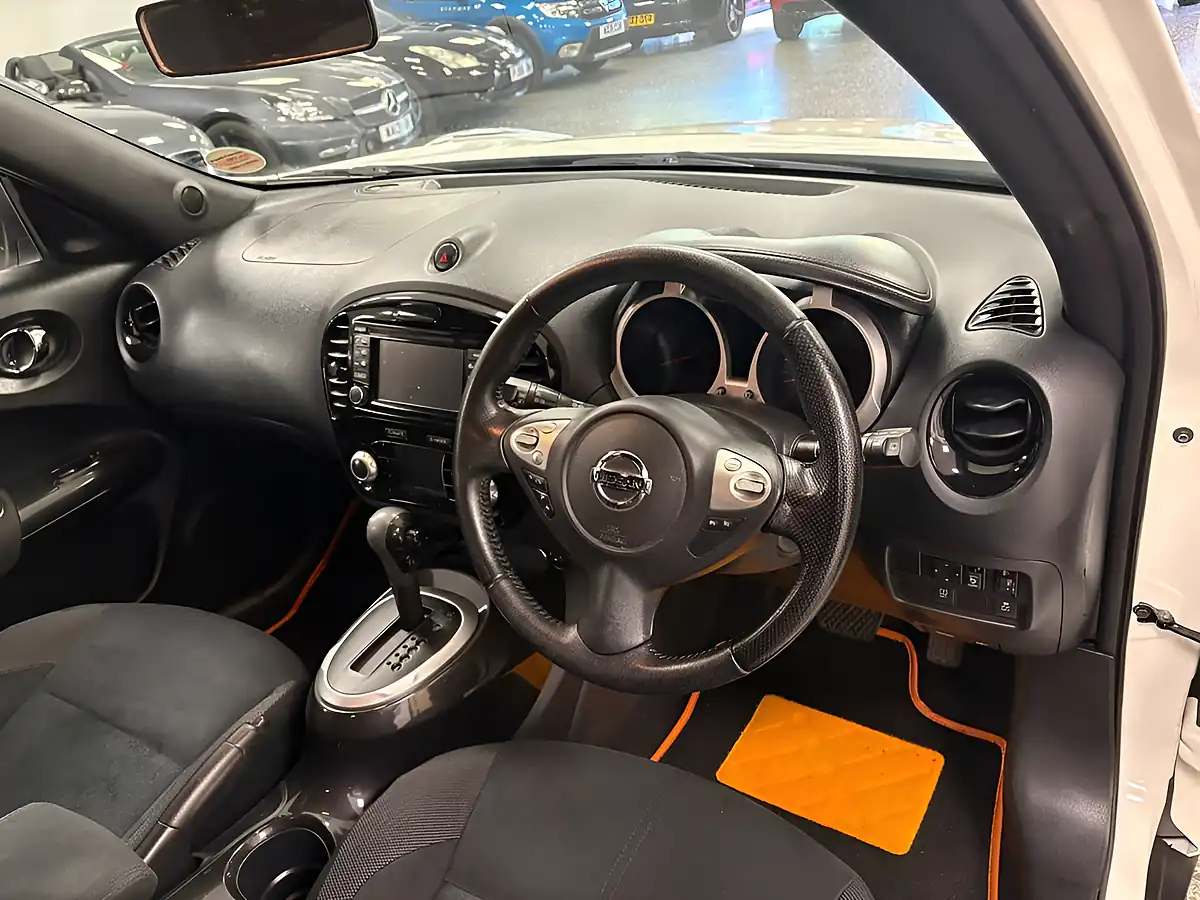 Used 2016 Nissan Juke N-Connecta Arctic White - Interior and Exterior details 2