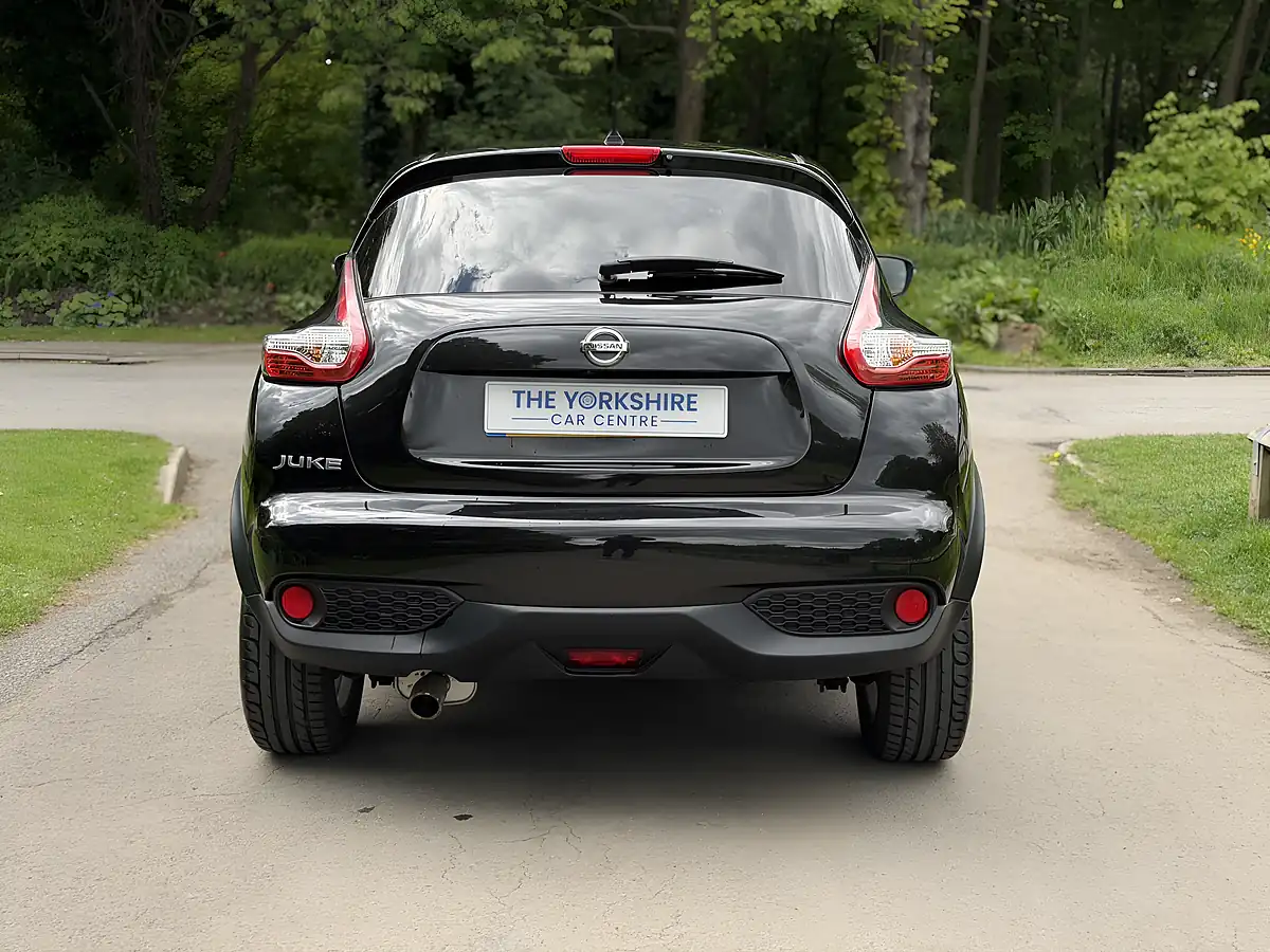 Used 2016 Nissan Juke N-Connecta Black - Interior and Exterior details 11