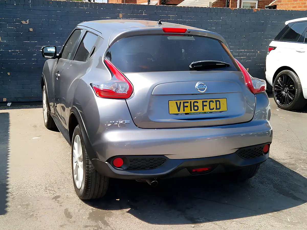 Used 2016 Nissan Juke N-Connecta Grey - Interior and Exterior details 8