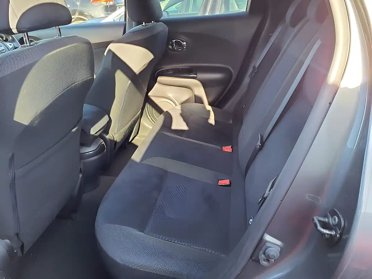 Used 2016 Nissan Juke N-Connecta Grey - Interior and Exterior details 5