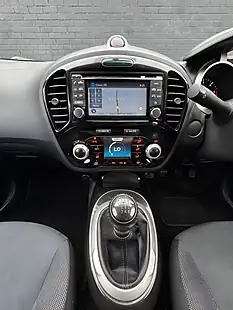 Used 2016 Nissan Juke N-Connecta Ink Blue Pearl - Interior and Exterior details 19