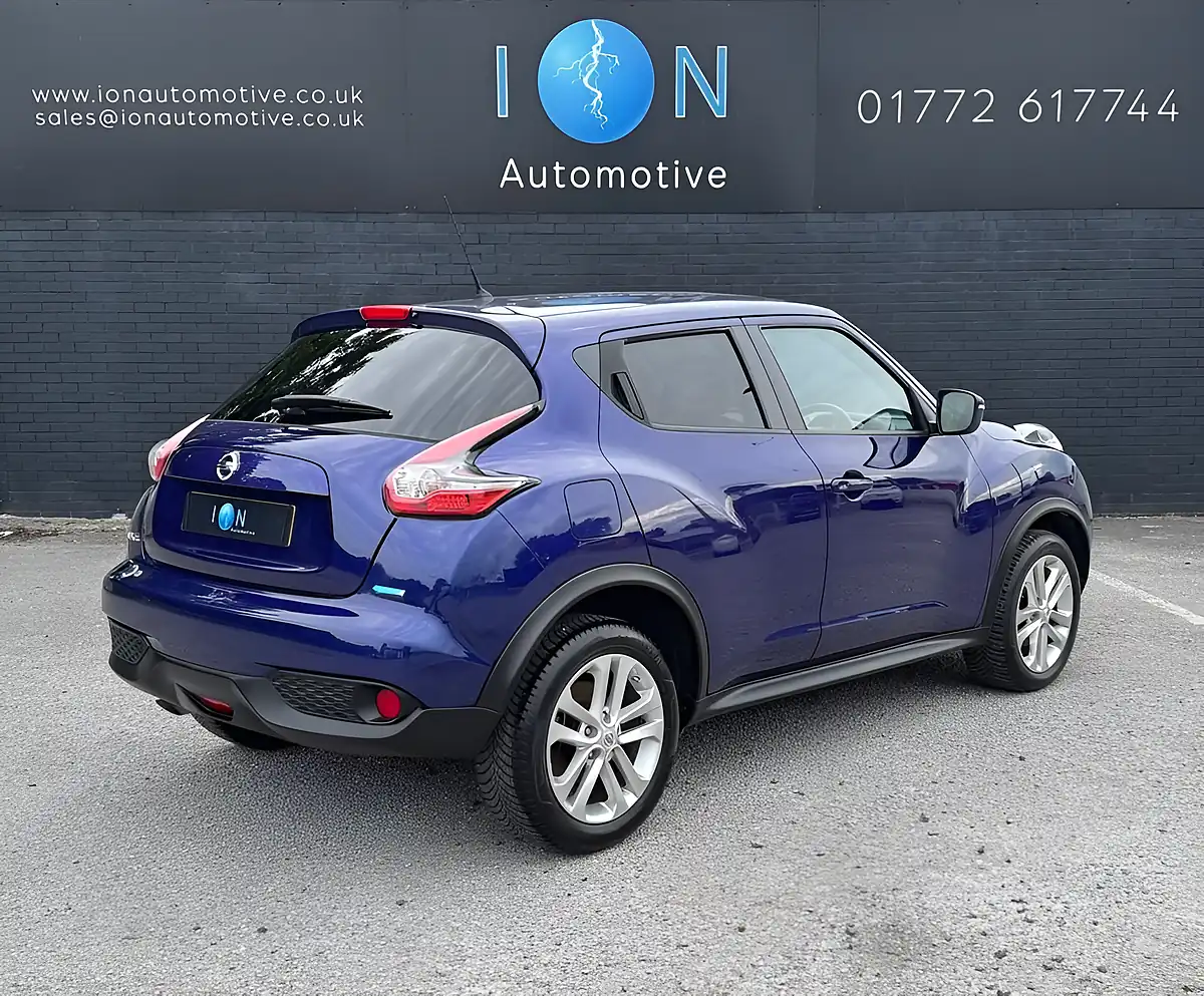 Used 2016 Nissan Juke N-Connecta Ink Blue Pearl - Interior and Exterior details 2