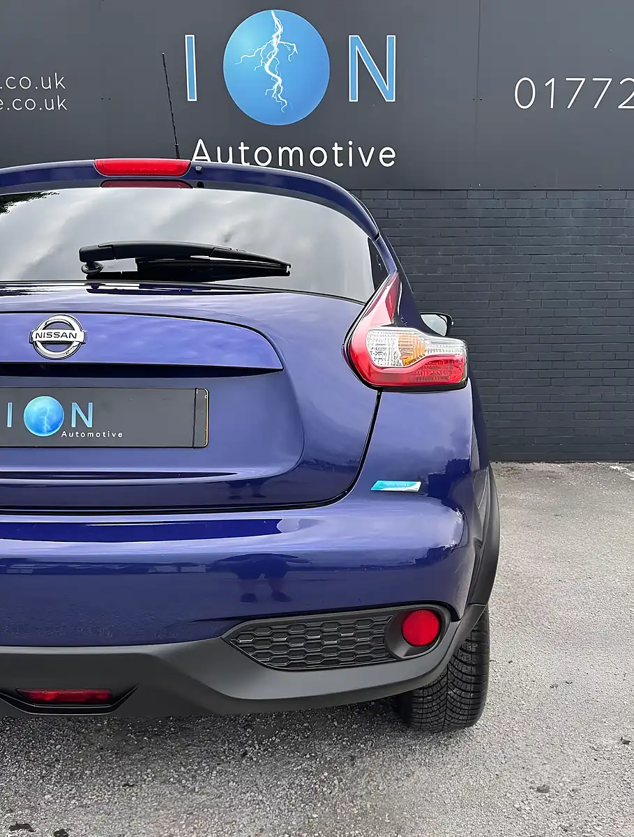 Used 2016 Nissan Juke N-Connecta Ink Blue Pearl - Interior and Exterior details 5