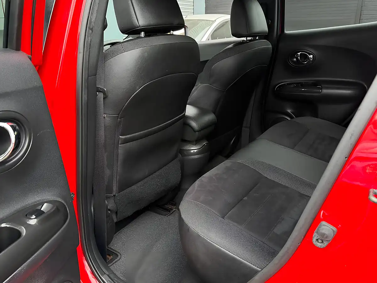 Used 2016 Nissan Juke N-Connecta Red - Interior and Exterior details 18