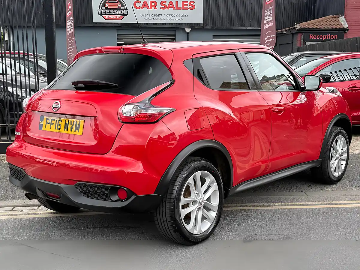 Used 2016 Nissan Juke N-Connecta Red - Interior and Exterior details 6
