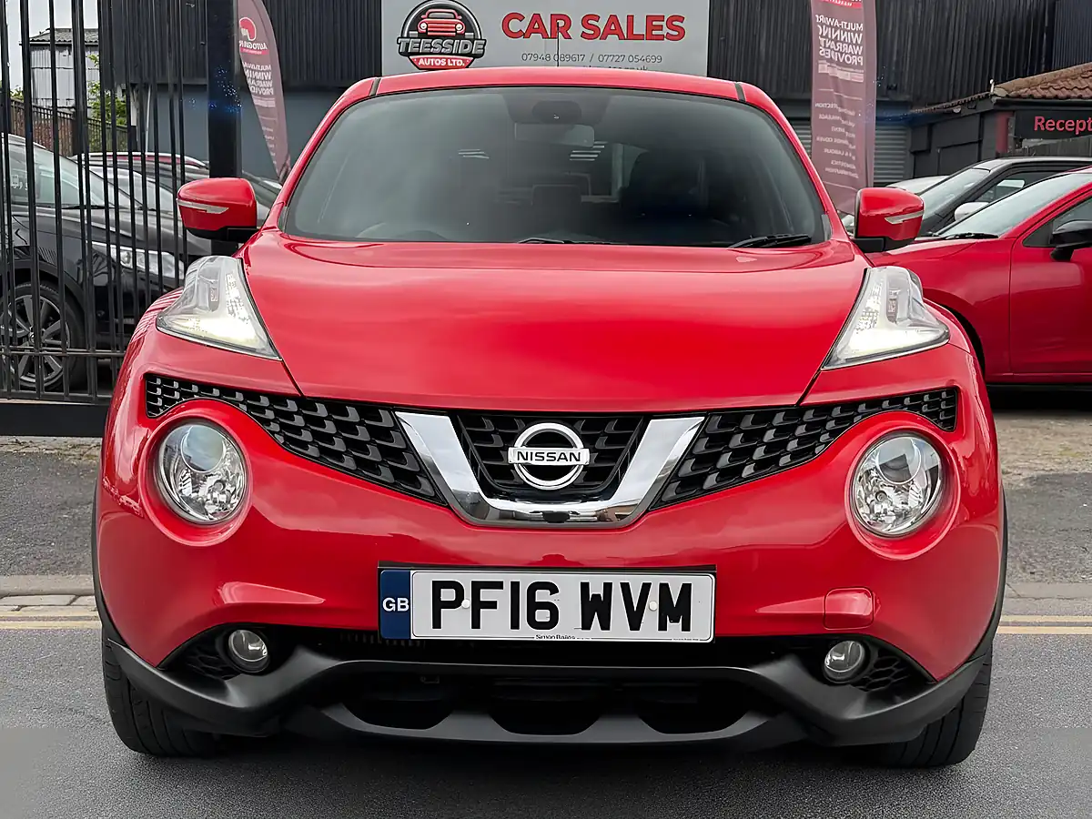 Used 2016 Nissan Juke N-Connecta Red - Interior and Exterior details 7